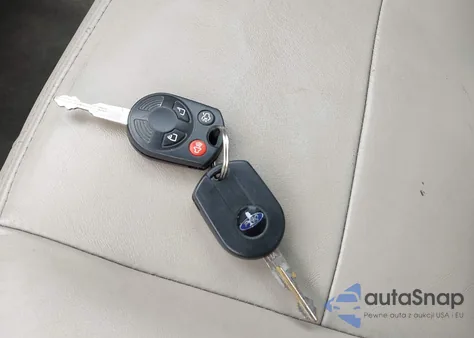 2010 Ford Escape Hybrid Limited z USA, uszkodzony, nr VIN 1FMCU4K36AKC62610